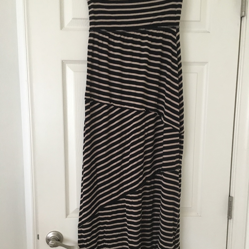 Ruffled maxi skirt